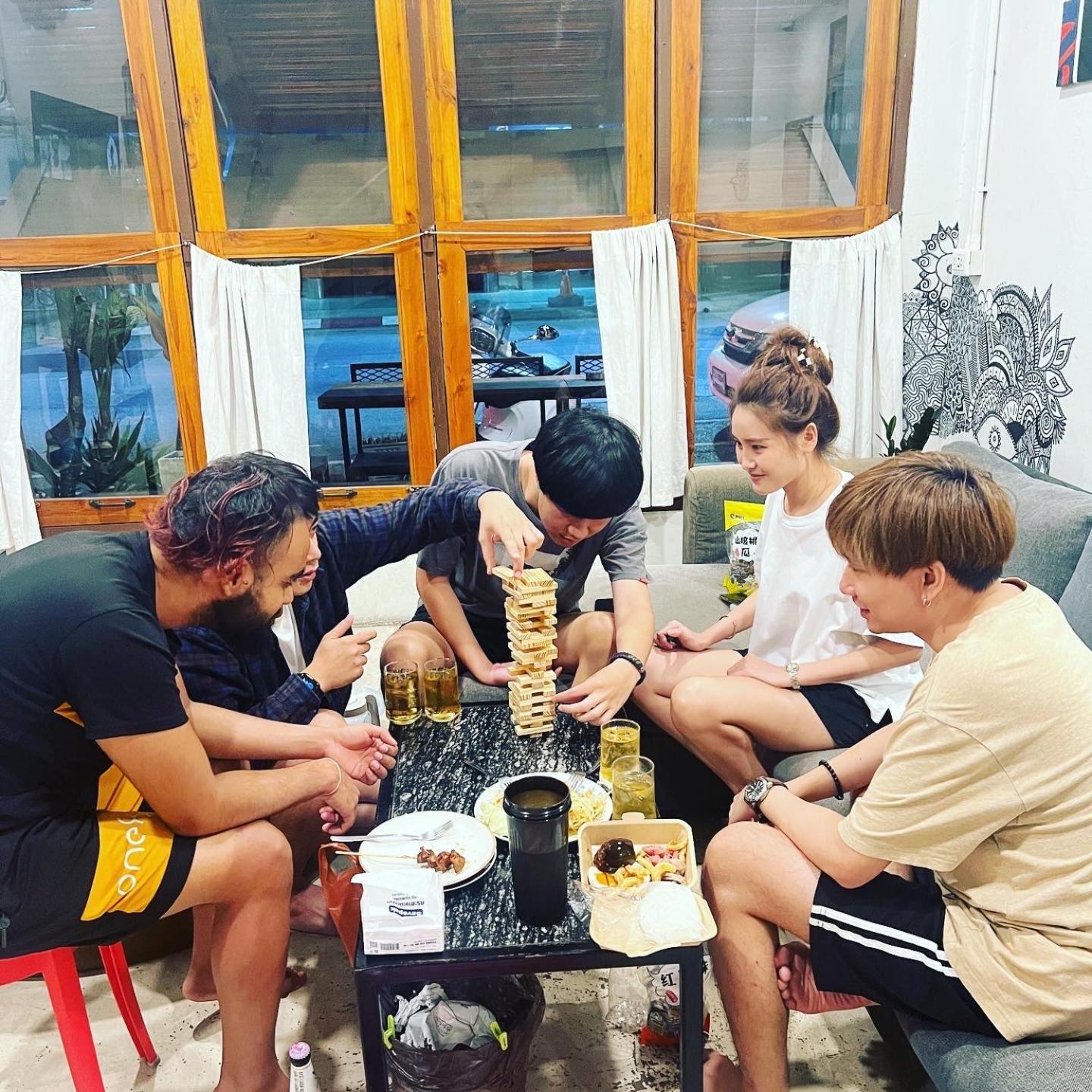 Together Backpackers Hostel Τσιανγκ Ράϊ Εξωτερικό φωτογραφία
